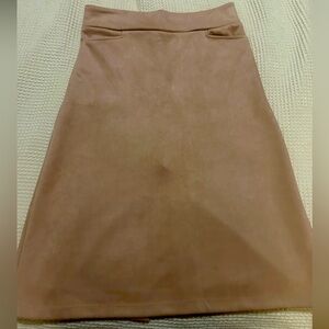 Lesley Evers Faux suede skirt, size M